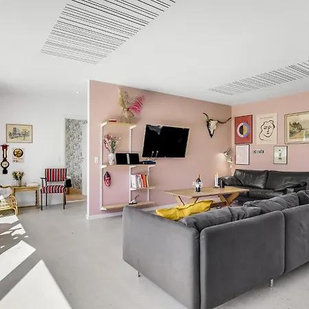 5 Bedroom Beautiful In Sjaellands Odde Holiday home *