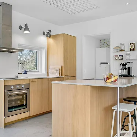 Vakantiehuis Beautiful In Sjaellands Odde Yderby